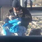 homeless-man-helps-save-chihuahua-1